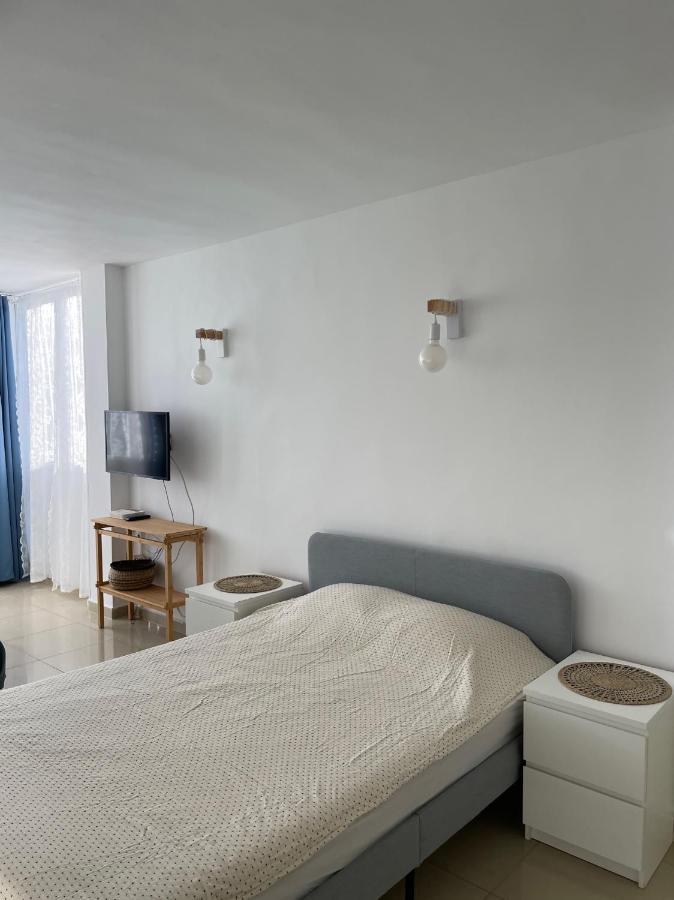 Studio Eldorado Арона Екстериор снимка
