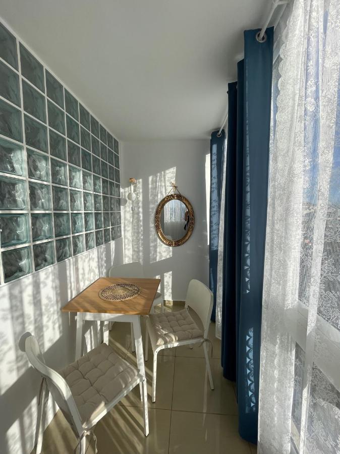 Studio Eldorado Арона Екстериор снимка